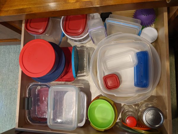 storage containers | organize your Tupperware