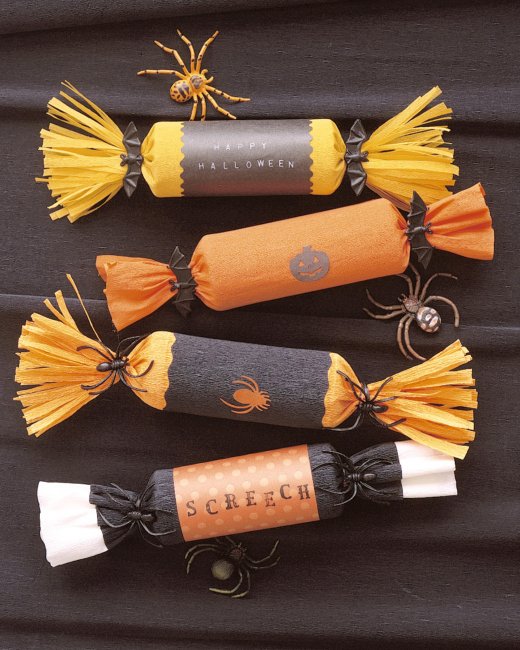 haunted halloween crackers
